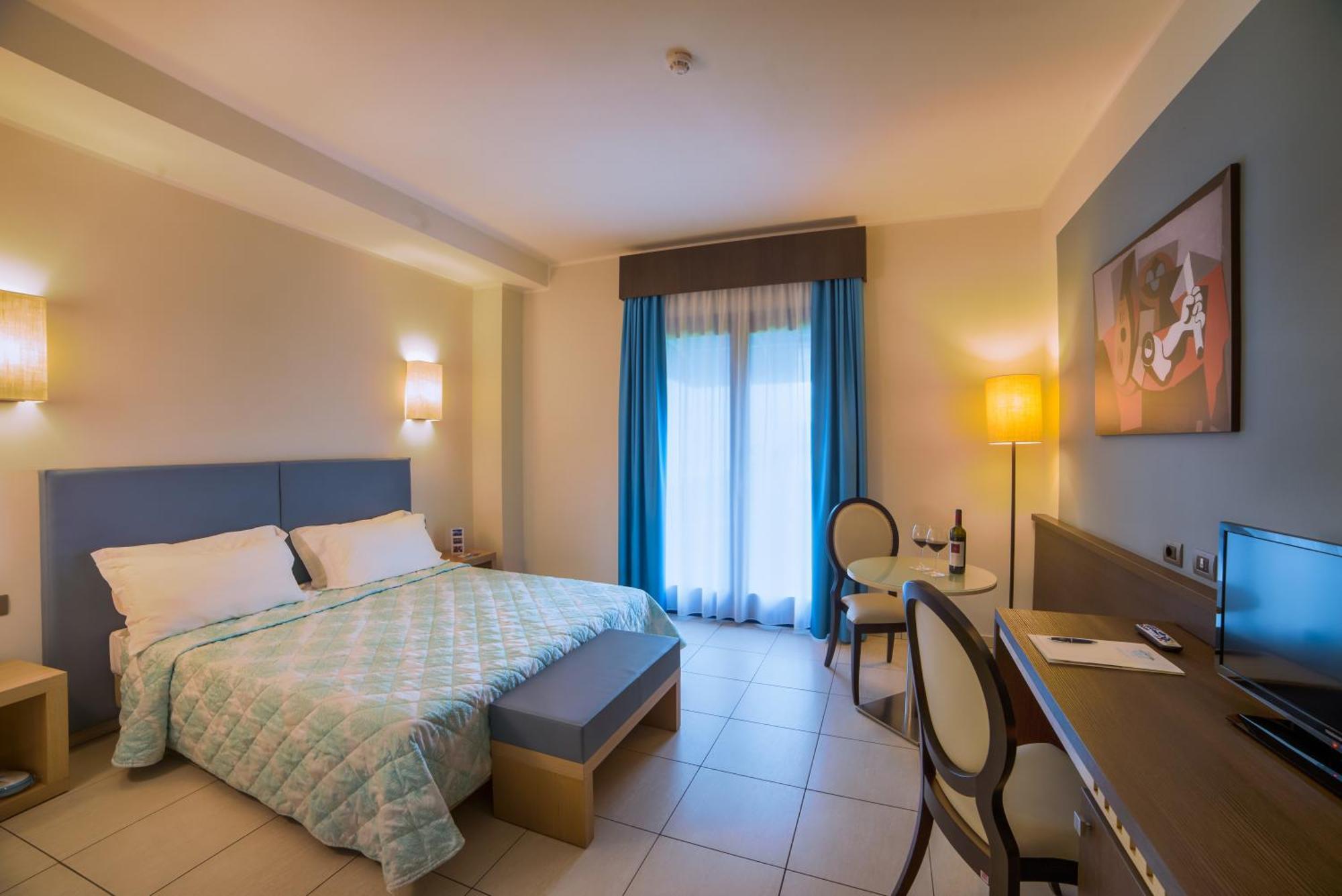 Lu' Hotel Carbonia Luaran gambar